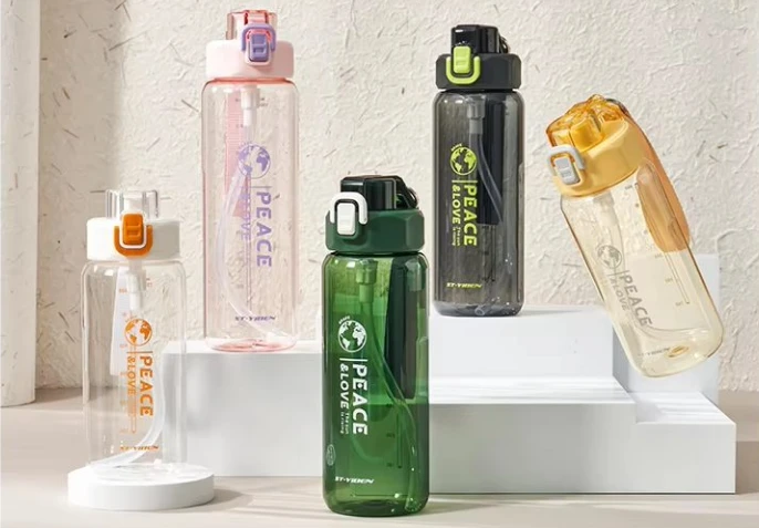 Plastic Sports Water Bottle With Straw Plastic Sports Water Bottle With Straw